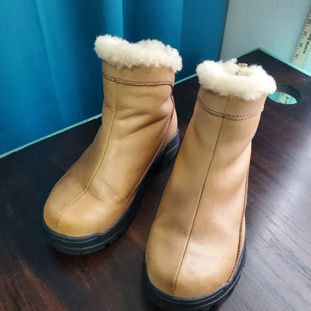 Vintage Leather & Sheep Skin Ugg Zip-up & Slip-in Boots w/Non-Slip soles  6